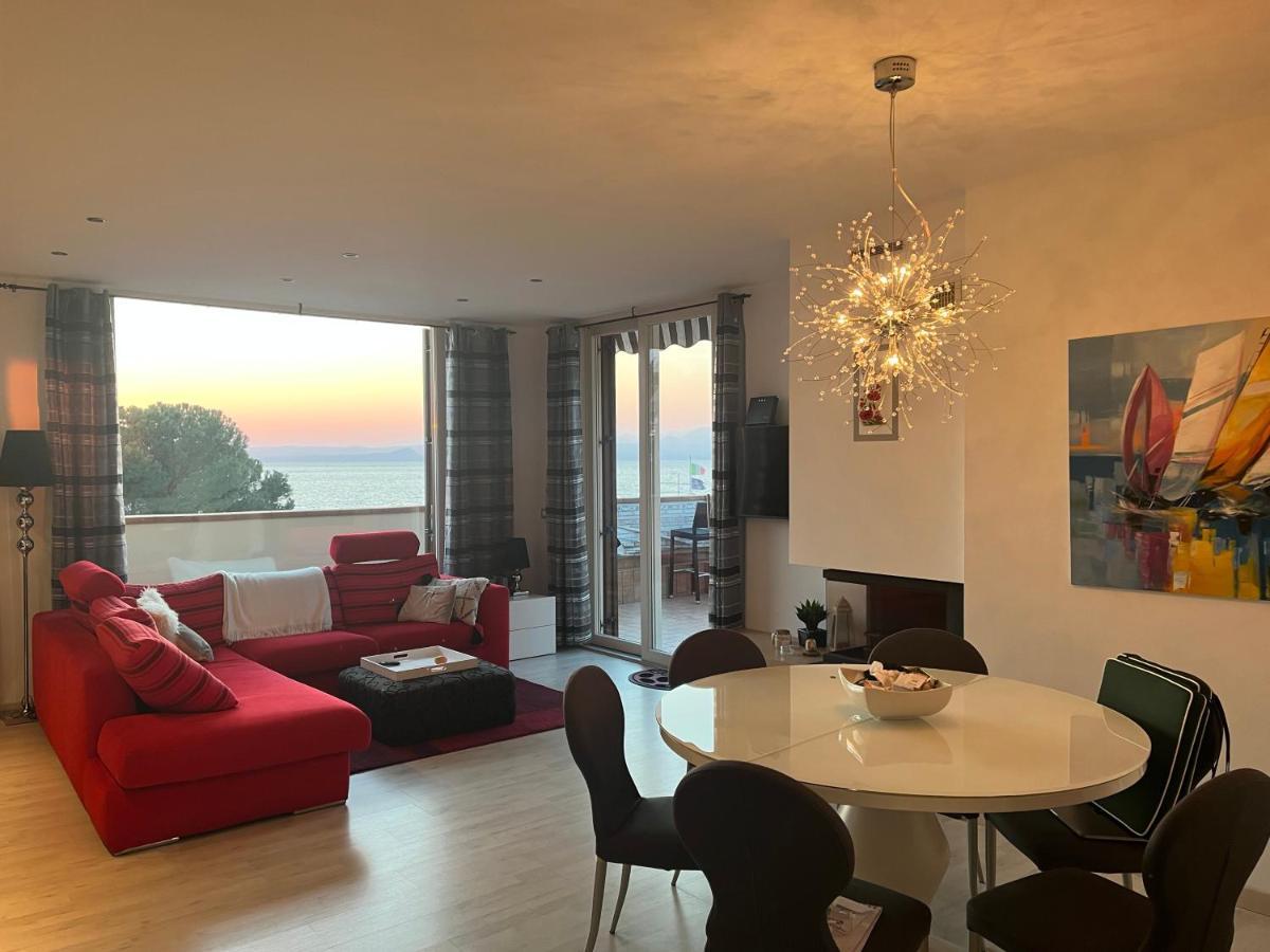 Favola Bella The Panoramic Penthouse Apartment Bardolino Bagian luar foto
