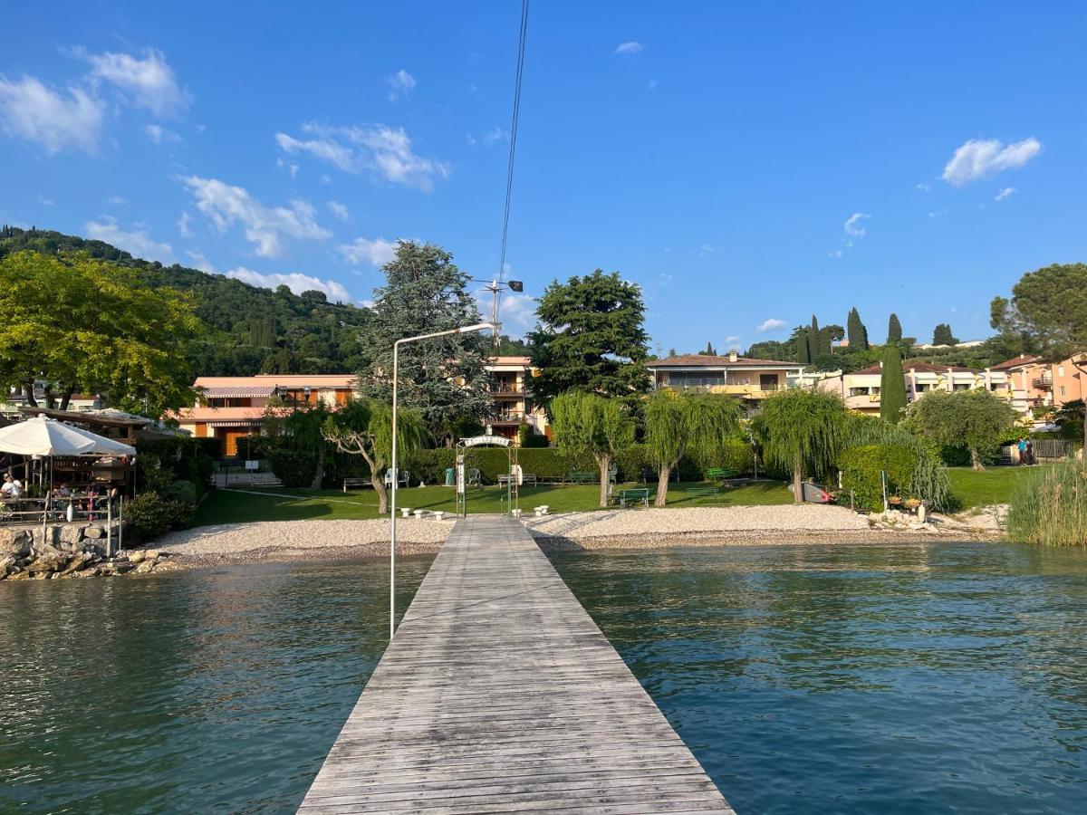 Favola Bella The Panoramic Penthouse Apartment Bardolino Bagian luar foto